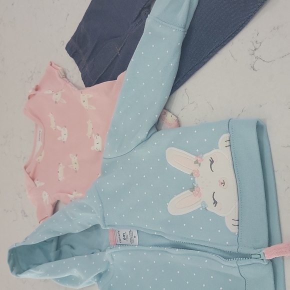 Carter's 3 pieces girl 6M - Picture 2 of 9